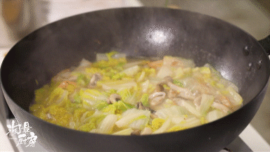 大雪吃啥？简单3步，焖出最鲜白菜