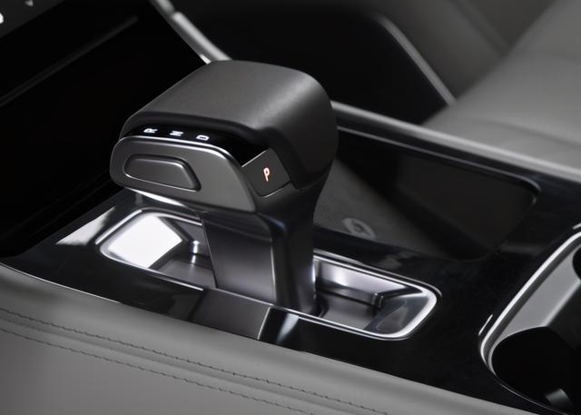 老百姓最喜欢的新能源SUV，长超5米，四屏交叉+四驱，百公里6.5秒