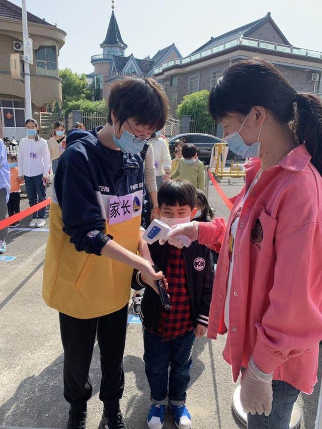 『超级宝妈』谢塘镇中心幼儿园开展疫情防控应急演练
