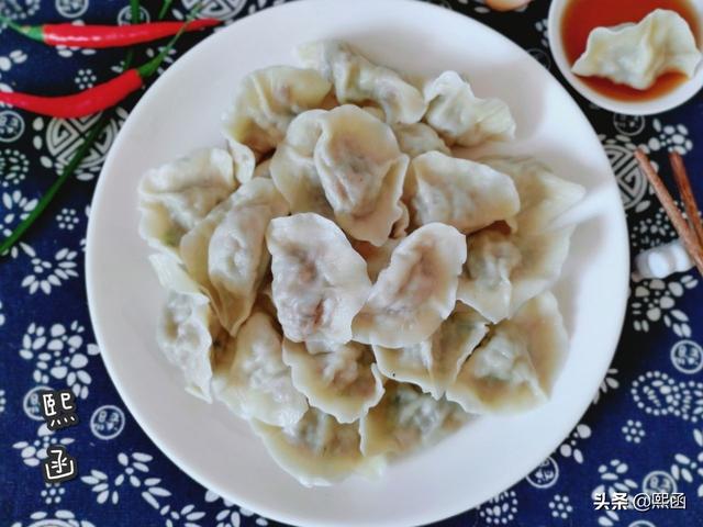 冬至吃饺子我家就爱这馅，1把泡一锅，比白菜馅香，比三鲜馅鲜