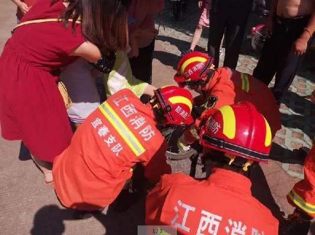 #你的育儿经#揪心！遵义7个月婴儿手指被卡，凶器竟是家长哄孩子的“玩具”