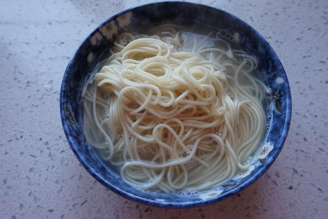 冬天不要只吃猪肉啦，学会这样烹饪牛肉，爽口美味又营养丰富