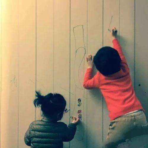 #你的育儿经#孩子有这些“臭毛病”，是“大脑发育快”的表现，父母别盲目纠正