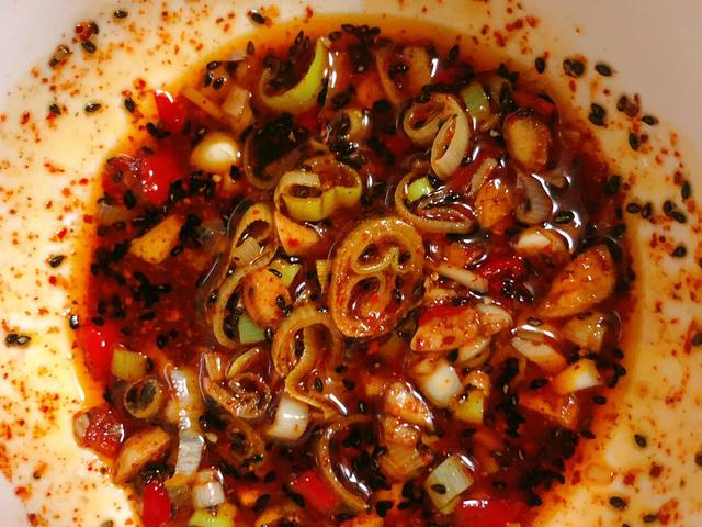 在家自制酸辣粉，简单方便，安全放心无添加，味道不比外面差