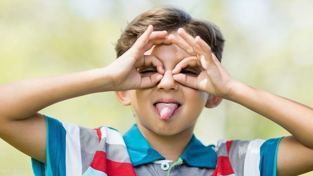 如何将儿子培养成一位“有范儿”的优秀男士？