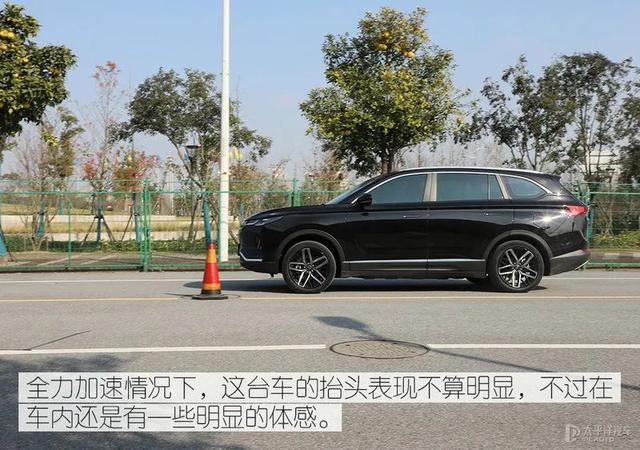 威马又一热门SUV？续航500km，实测成绩不输唐EV