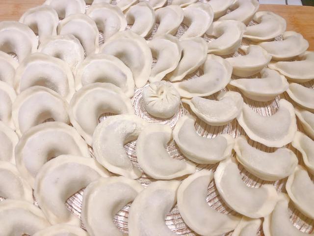 冬至到了，分享道最近稀罕上的饺子馅，食材易取，然很多人没见过