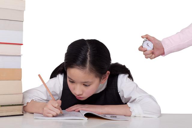 「你的育儿经」孩子就要上小学了，在家怎么做幼小衔接？做好4准备小学更顺利