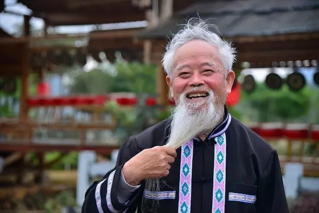 总结：长寿的人一般有7个秘诀！做到3条以上，也要恭喜你