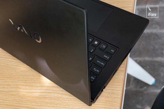 VAIO 侍 14 体验：关于把笔记本做轻量这件小事