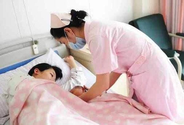 「你的育儿经」生宝宝要选择吉日吗？不是迷信，一年中的这两个月还真不合适