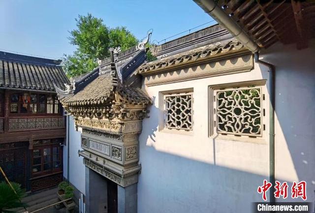 [中国新闻网]全域旅游视角下的“苏式生活”：愈传统愈摩登 吴中“小桥流水人家”。刘乐凯摄中新网_「易坊」