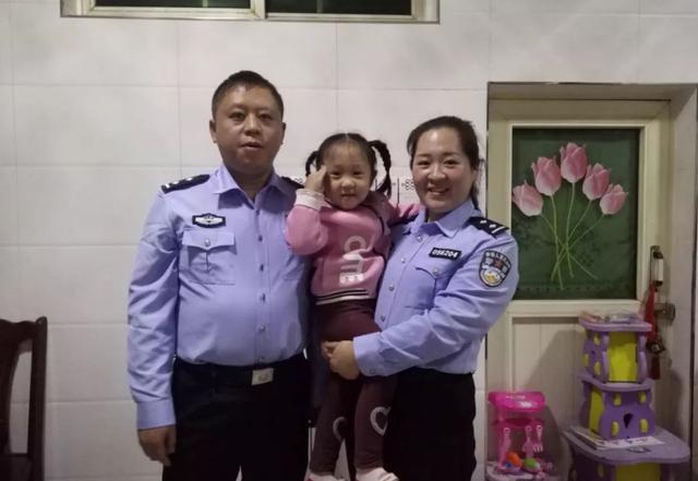 「超级宝妈」烂都要烂在学校，家庭教育缺失，孩子教育不完整怎么办