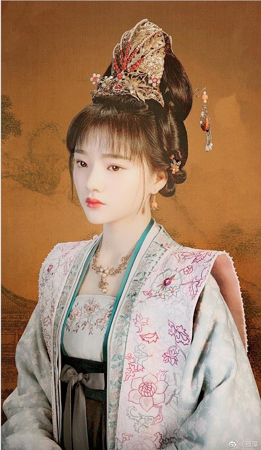 驸马李玮扮演者生活照曝光，不丑反而有点小帅，意外撞脸言承旭9号放映厅