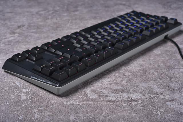 Cherry MX Board三款机械键盘开箱：主流本家信仰