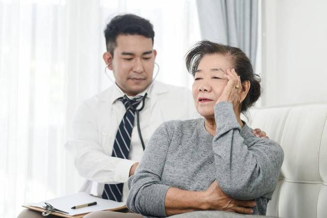 脑梗的“祸根”终于找到了！饮食3坚持，晚上2不做，血管才更好