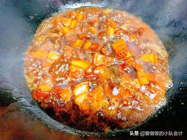 五花肉的经典做法，老菜新做，软糯香甜入口即化，记住窍门很简单