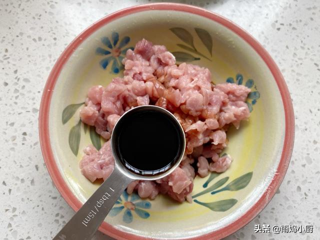 入冬后，最喜欢的土豆吃法，饭菜一盘出，鲜香入味又营养