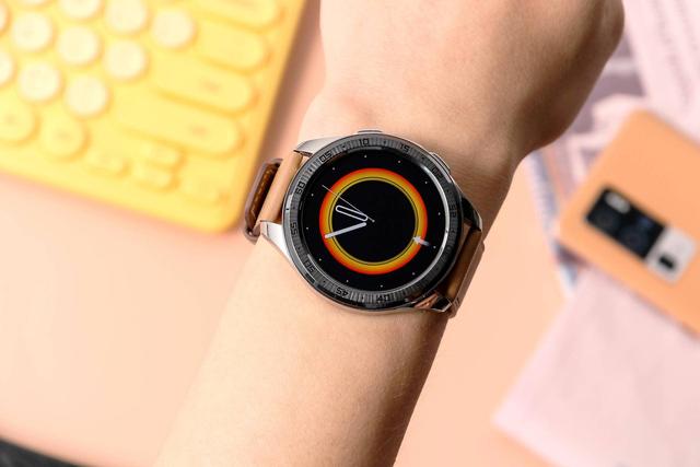 腕上的艺术品！vivo WATCH兼具美感与质感