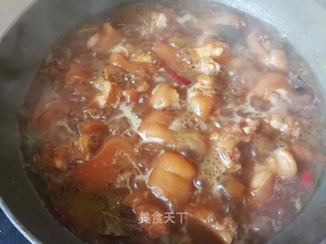 猪蹄这样做，软而不烂，肥而不腻！香糯可口，入口即化！家人超爱吃