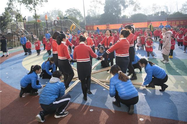 幼儿冬季运动会，萌娃们比技能前先比嗓门