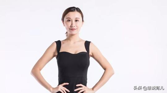 「超级宝妈」产后新妈妈运动起来，4种方式帮助小腹变平坦，让赘肉消失。