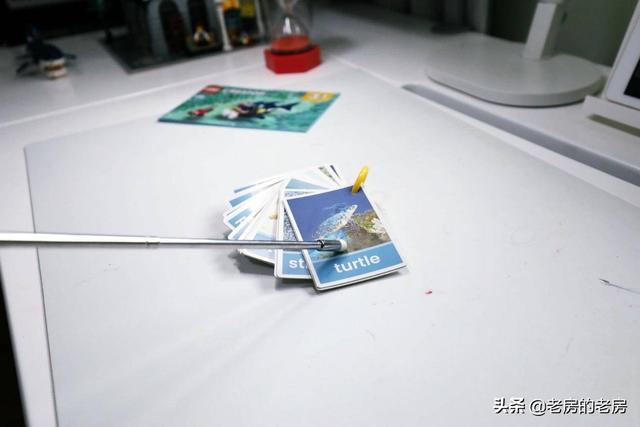 [超级宝妈]绘本网课做手工，健康方便耐折腾的儿童学习桌面分享