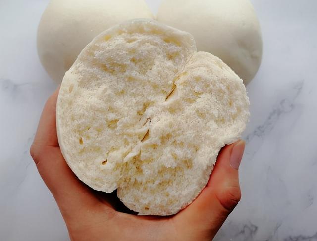 冬天蒸馒头发面太慢，教你3招技巧，30分钟发满盆，简单还实用