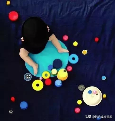 「你的育儿经」这位妈妈把孩子拍进亿元名画里，这才是最厉害的晒娃方式