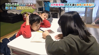 一路向北@结婚20年生11个娃！41岁妈妈带娃日常：5:00起床，0:50睡觉，有时只睡2小时.....