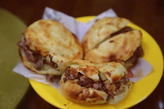 专家进店评审了！来瞧瞧"保定驴火十大名店"入围店铺有哪些特色？