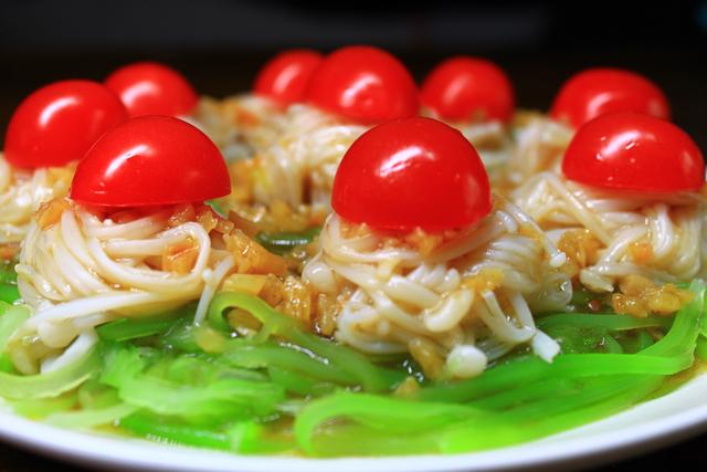 马上过年了，送大家一道“鸿运当头”，脆爽可口，寓意吉祥好运