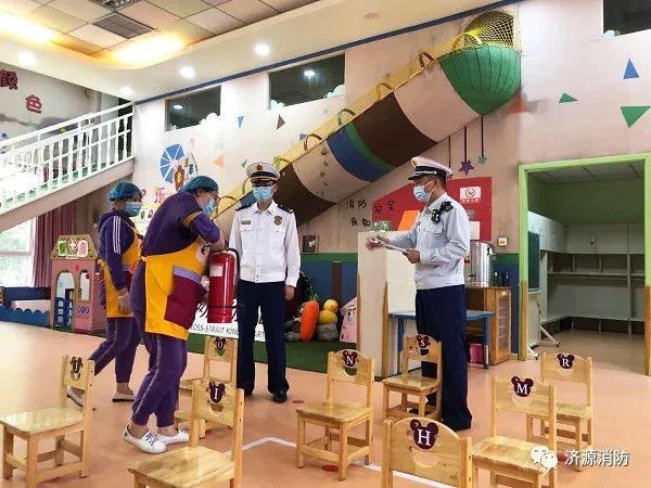 超级宝妈▲幼儿园陆续复学 济源消防主动介入保驾护航