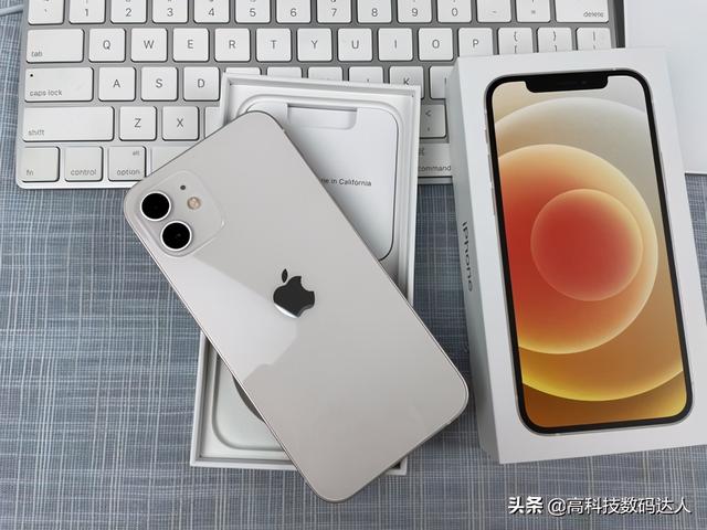 iphone 12“翻车”了？为何首批用户频频吐槽？