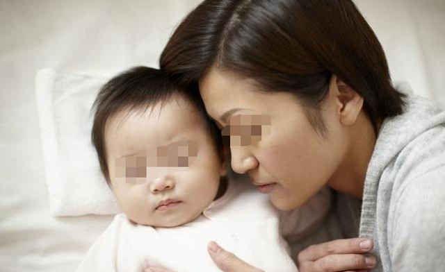 老鹰捉小鸡|“妈妈，不要让我睡小床”，面对孩子恳求的眼神妈妈应该怎么办？