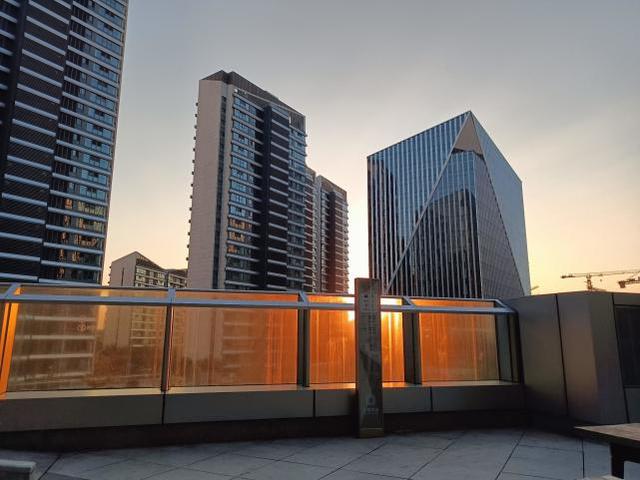 realme真我Q2评测：高刷与长续航兼顾的5G手机普及者