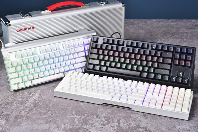 Cherry MX Board三款机械键盘开箱：主流本家信仰