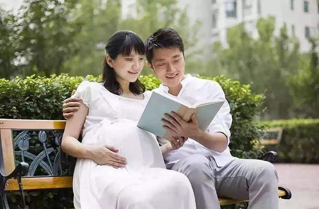「超级宝妈」老人常说：生孩子要趁早，并非没有科学依据，年轻人别不爱听
