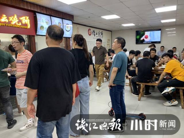 烧饼|太火爆，做烧饼的面都用完！缙云烧饼杭州总部老板娘：尽管压力山大，还是谢谢大家支持