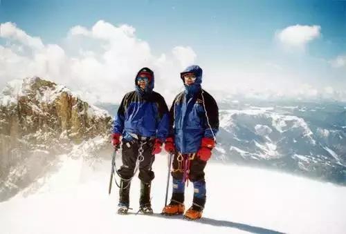 世界那么大▲探险狂人登顶8000米世界级山峰,还在珠峰搞卫生?