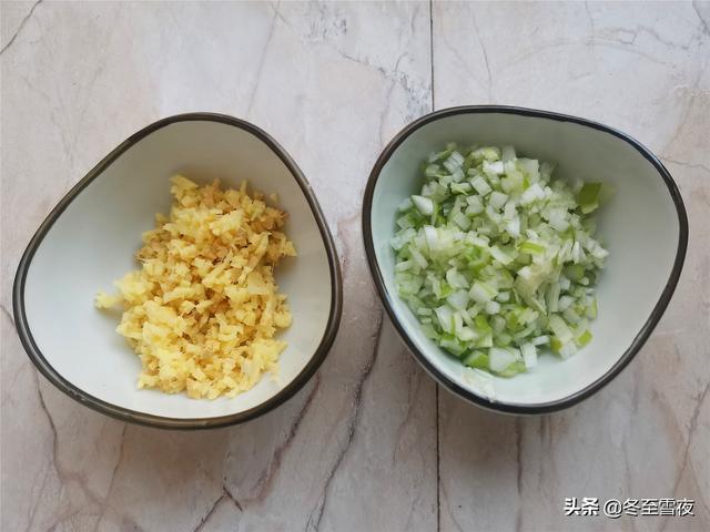 这个馅的饺子，只有冬季吃味美，东北人的最爱，家的味道，吃不够