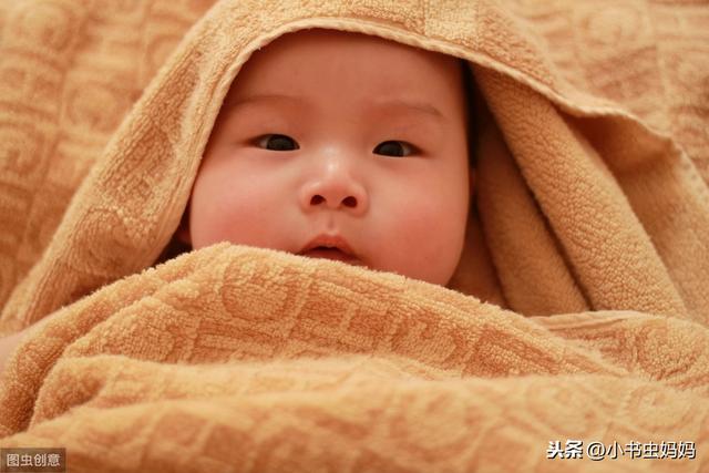 春风■如何照料婴幼儿做“三浴”训练，父母坚持这样做，宝宝身体好