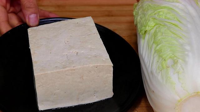 白菜猪肉炖粉条，好多人第一步就错了，难怪不好吃，看大厨教你做