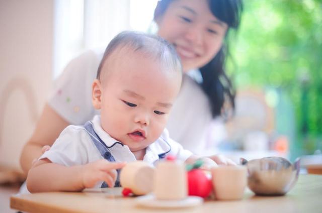 孩子未来学习好坏不用等长大，小学前就能看出，4个高智商表现