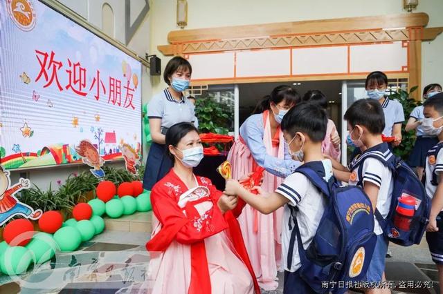 [南宁日报]南宁市幼儿园开学复课了，看到这些后家长放心了