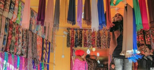 旅行柚子君▲新疆伊犁伊宁市汉人街大巴扎游记