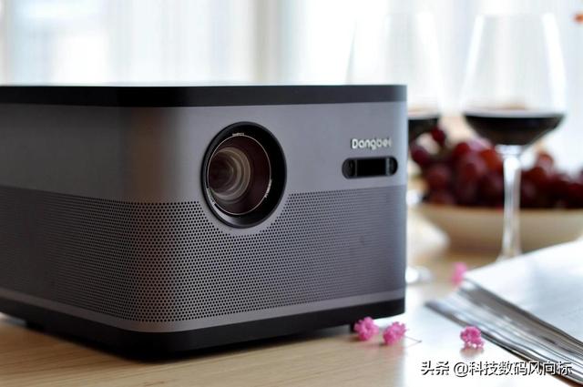 打造个性化的家庭影音系统，从一款好看好用的播放设备开始