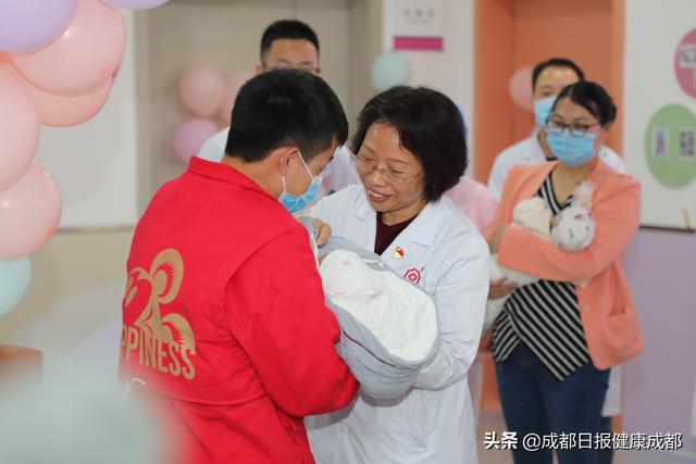 新生儿|四川省最大规模的新生儿科今天正式启用，新生儿急救转诊将得到进一步改善