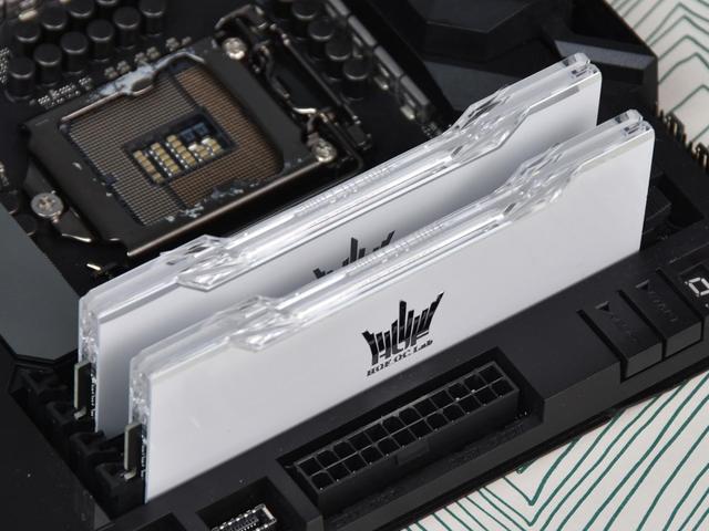 影驰RTX3070显卡评测：实力过硬的潮玩新装备