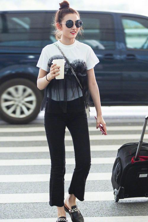 时尚迪科学会5个网纱穿搭的技巧，斩获穿搭的高级质感，成全你的公主梦